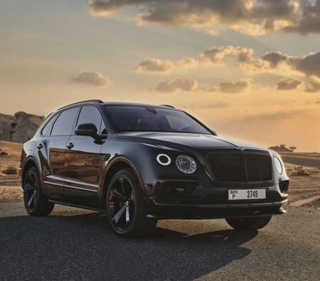 Bentley Bentayga 2017 for rent in Дубай